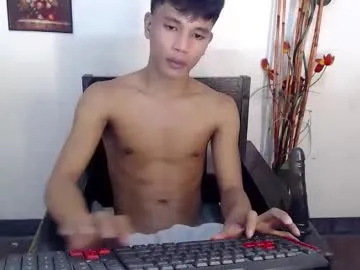 useitorlossit – webcam model profile photo Image 17