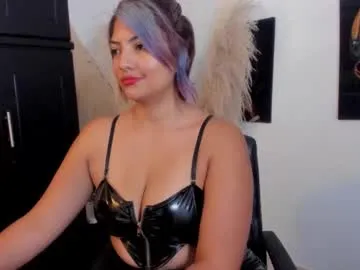mae_nathan – webcam model profile photo Image 18