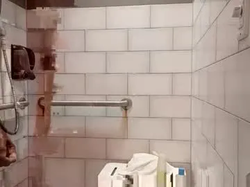 viaaann12 – webcam model profile photo Image 2