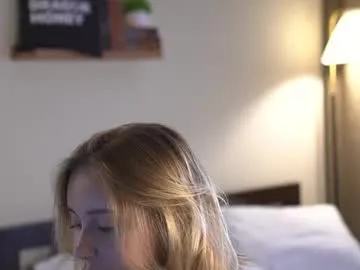 EmiliaWalker – webcam model profile photo Image 15