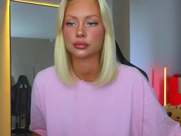 EmiliaWalker – webcam model profile photo Image 12