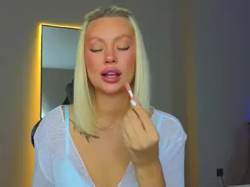 EmiliaWalker – webcam model profile photo Image 15