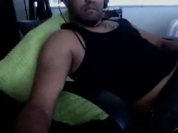 the_right_girl – webcam model profile photo Image 12