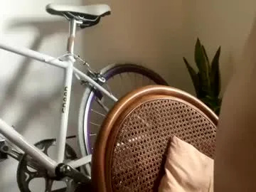 the_right_girl – webcam model profile photo Image 4