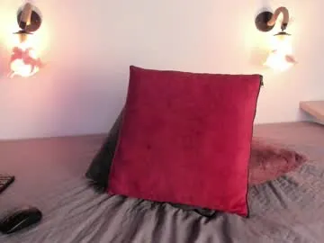 your_priya_77 – webcam model profile photo Image 19