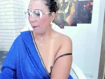 _lakshmi_hotx Image 10