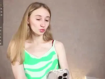 anavillex – webcam model profile photo Image 10