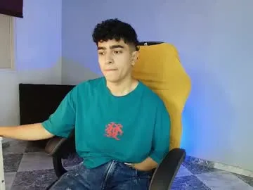 sweetsour18 – webcam model profile photo Image 12