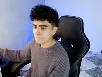 sweetsour18 – webcam model profile photo Image 8