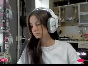 AngelinaKors – webcam model profile photo Image 3