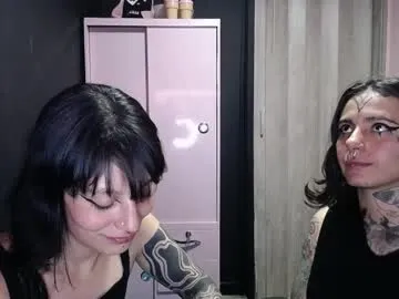 EmiliaWalker – webcam model profile photo Image 6