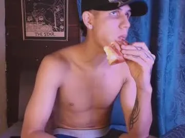 dollmeenu – webcam model profile photo Image 11