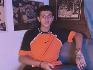 dollmeenu – webcam model profile photo Image 15