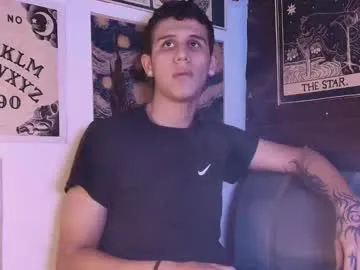 dollmeenu – webcam model profile photo Image 17