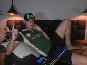 dollmeenu – webcam model profile photo Image 3