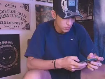 dollmeenu – webcam model profile photo Image 8