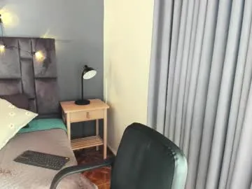 pureannuals – webcam model profile photo Image 16