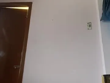 puneripiya – webcam model profile photo Image 10