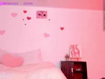 EmiliaWalker – webcam model profile photo Image 12