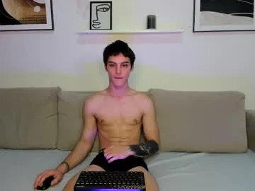 NolanMia – webcam model profile photo Image 2