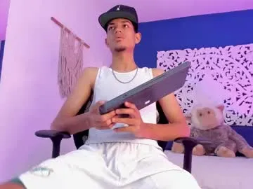 puneripiya – webcam model profile photo Image 13