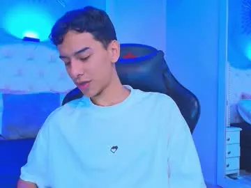 Carla – webcam model profile photo Image 18