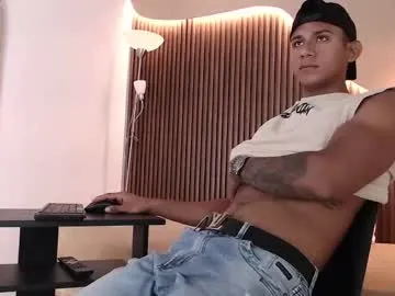 mochasins_ – webcam model profile photo Image 3