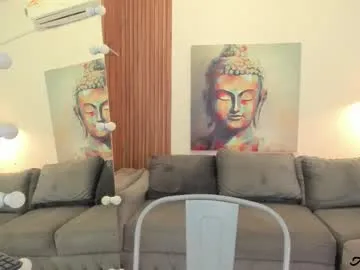 Claire – webcam model profile photo Image 15