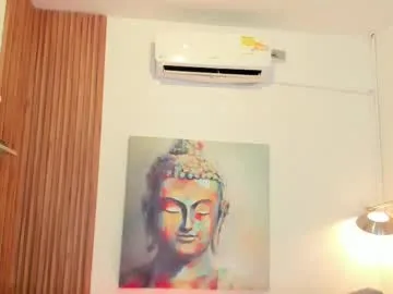 Claire – webcam model profile photo Image 16