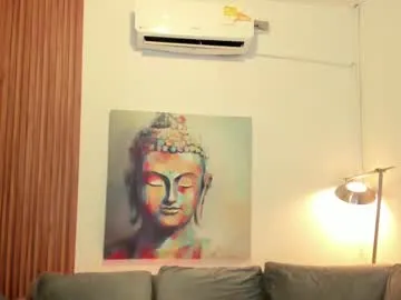 Claire – webcam model profile photo Image 18