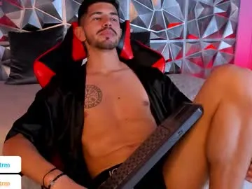 AdelinaLuuna – webcam model profile photo Image 15