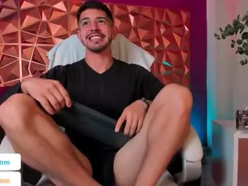 AdelinaLuuna – webcam model profile photo Image 19