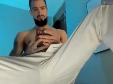 EmiliaWalker – webcam model profile photo Image 15