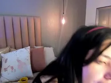 kriscrinkle – webcam model profile photo Image 11