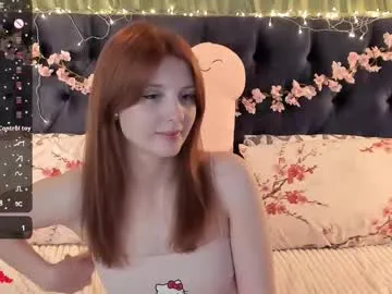 Nicole – webcam model profile photo Image 13