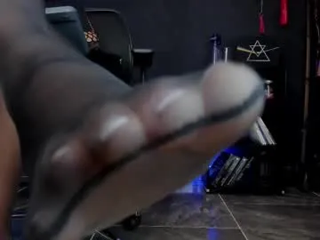 iam_eli – webcam model profile photo Image 2