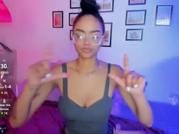 CorinaBaker – webcam model profile photo Image 19