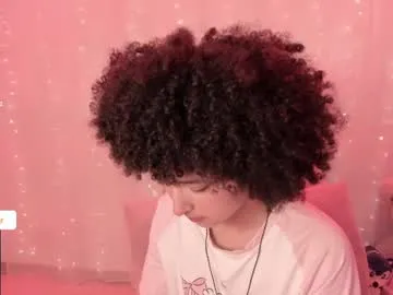 Raisa – webcam model profile photo Image 16