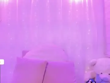 Raisa – webcam model profile photo Image 9