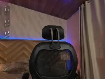 YssabelFox – webcam model profile photo Image 13