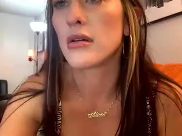 ariadna5 – webcam model profile photo Image 3