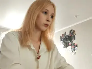 AmberSmit – webcam model profile photo Image 2