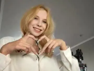 AmberSmit – webcam model profile photo Image 4