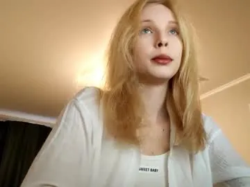 AmberSmit – webcam model profile photo Image 5