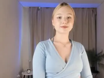 KiaraCold – webcam model profile photo Image 4