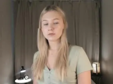 KiaraCold – webcam model profile photo Image 9