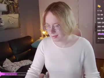 CathyMay – webcam model profile photo Image 3