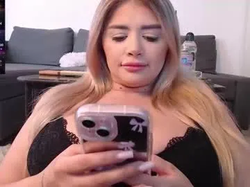 AyannaSun cam session Image 9