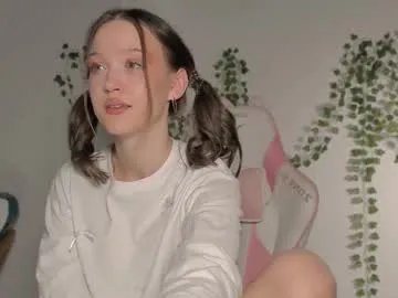 LuluWilde – webcam model profile photo Image 13