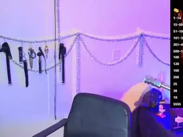 Yasmina – webcam model profile photo Image 18